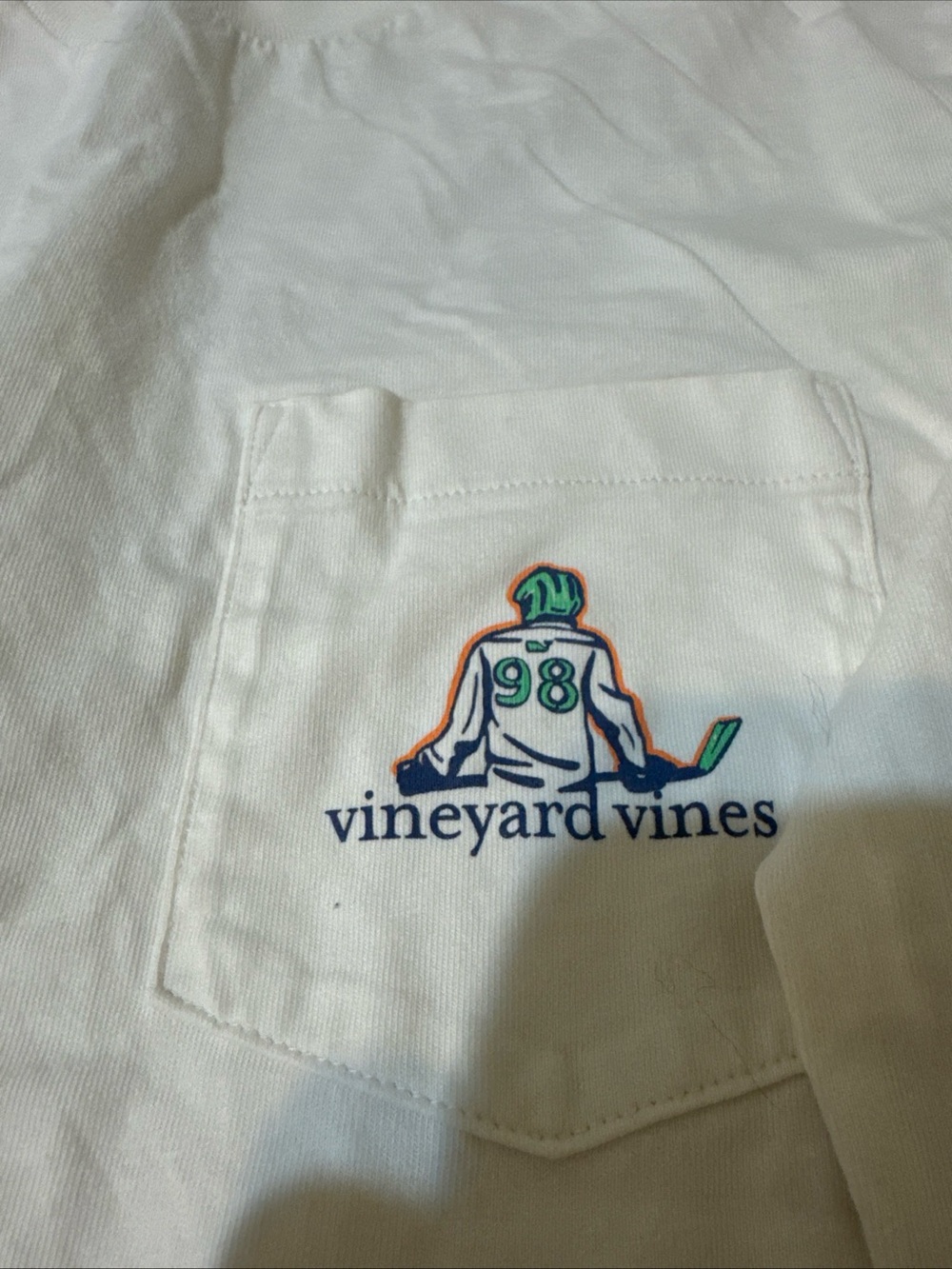 Vineyard Vines White Men's Long Sleeve T Shirt size Small Hockey